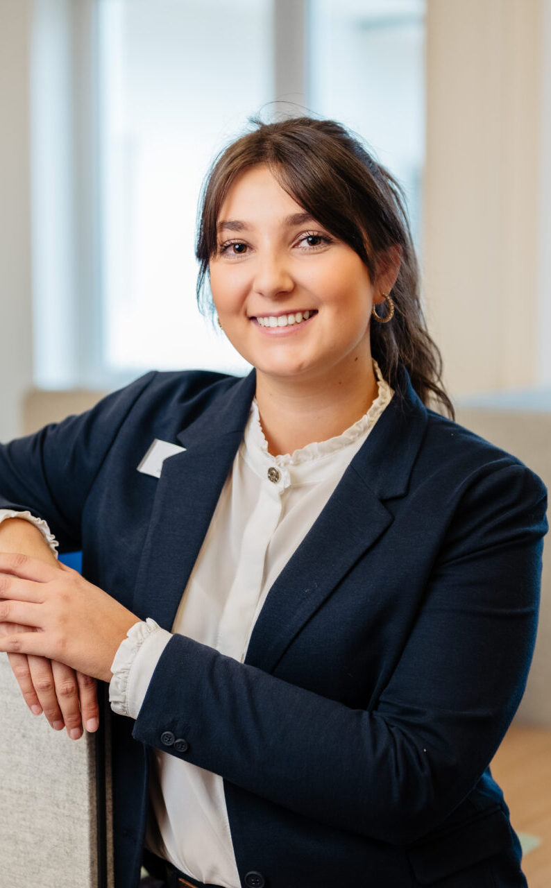 Elena Tripolt, Direktionsassistenz Elena Tripolt, Direktionsassistenz